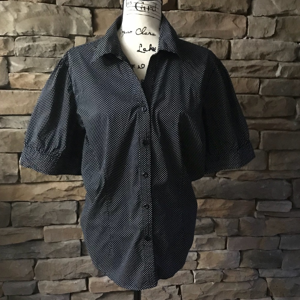 Black and white polka dot, button down shirt 18/20